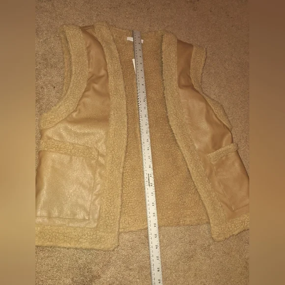 NWT /Olivaceous Tan Vest Open Front Design/ SMALL - Picture 6 of 12